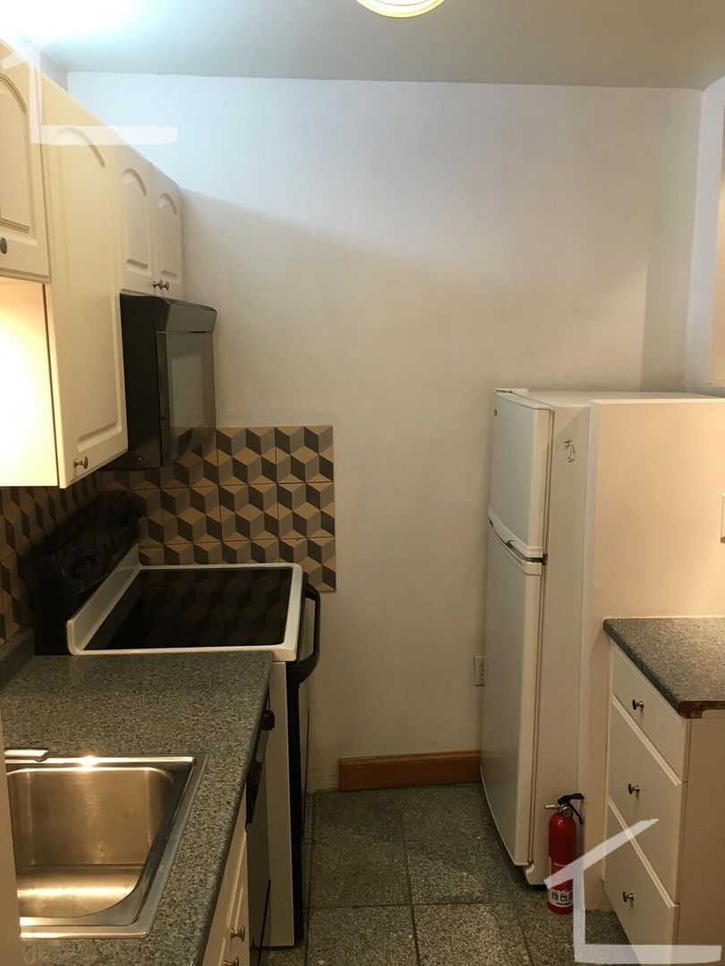 Boston Condo: 702 Mass Ave