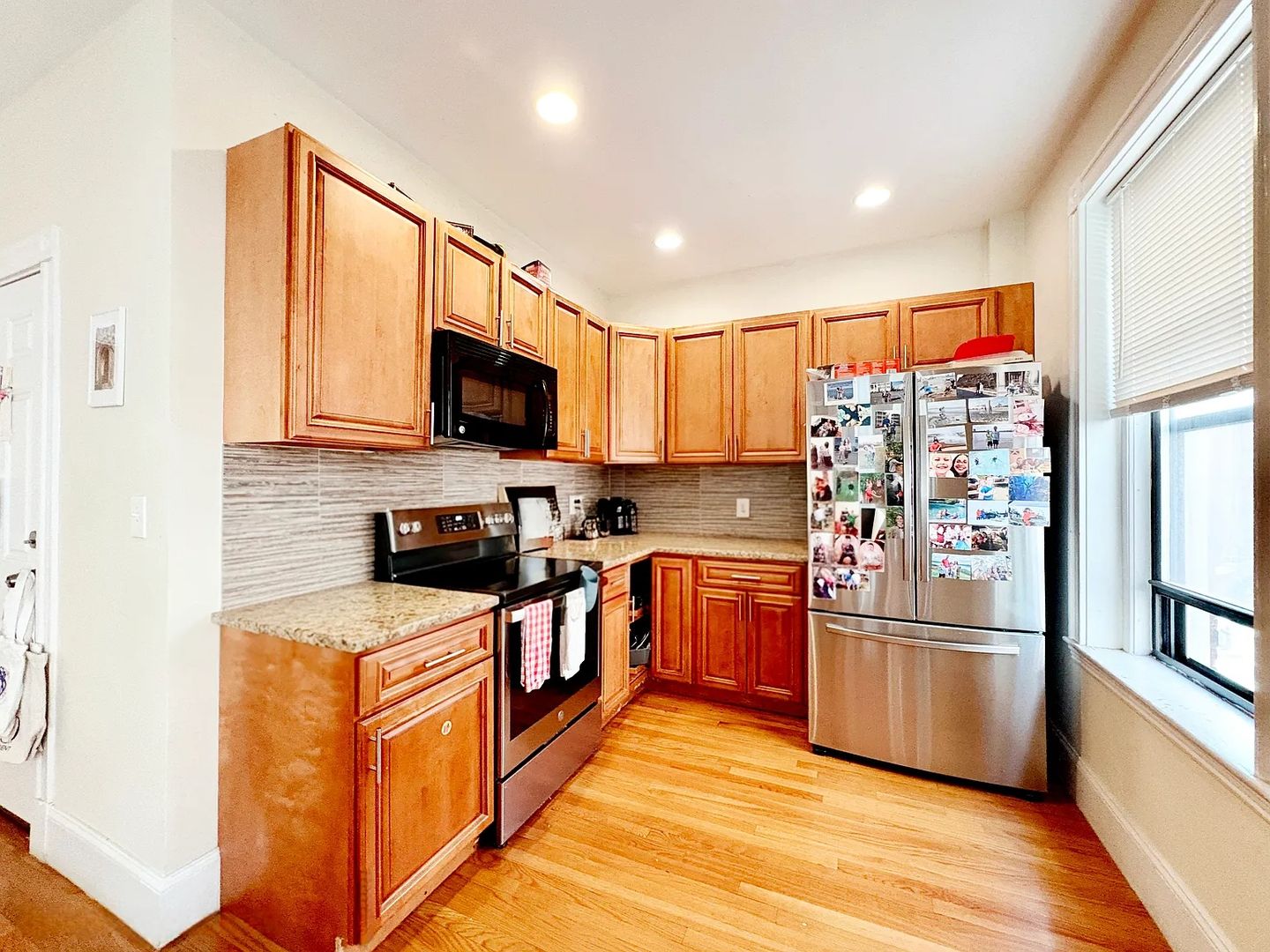 Brookline Condo: 180 Saint Paul St