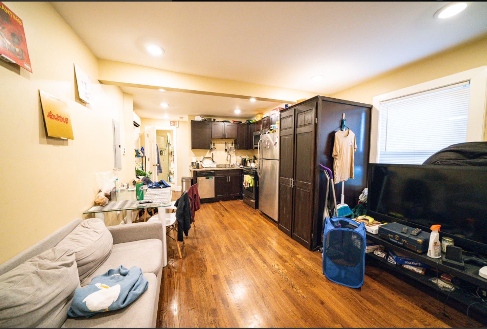 Boston House: 4B Burke St,