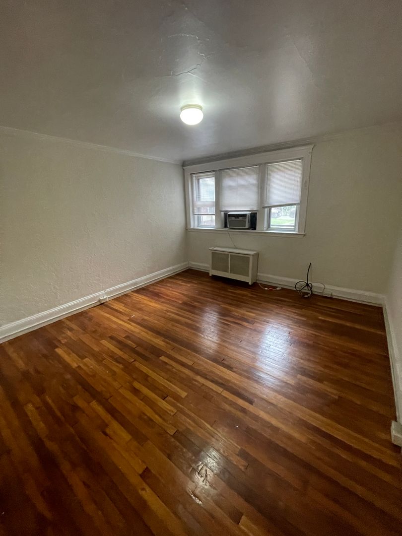 Boston Condo: 16a Lakeville Road