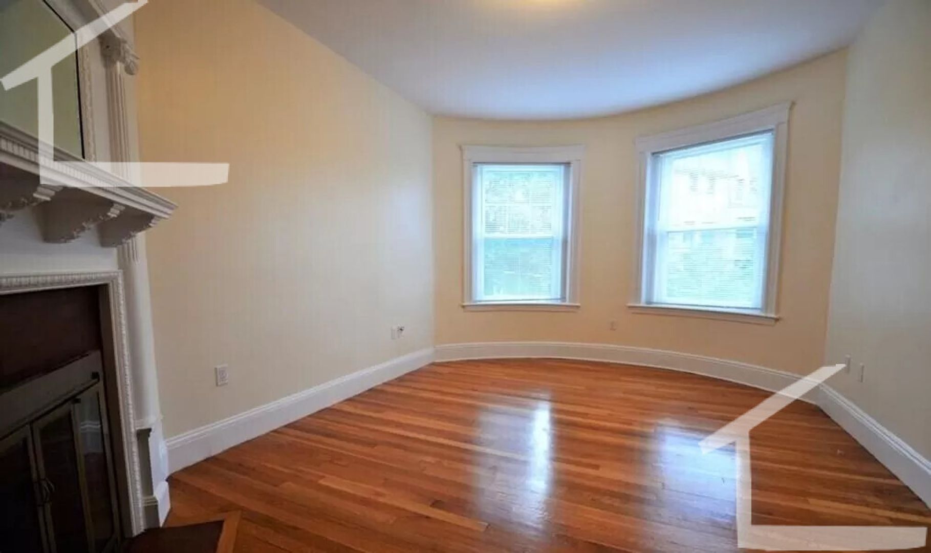 Brookline Condo: 198 Winthrop Rd