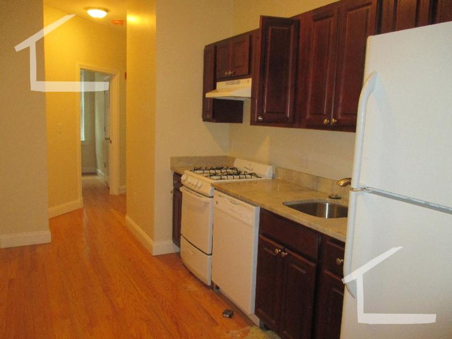 Boston Condo: 81 Fenway