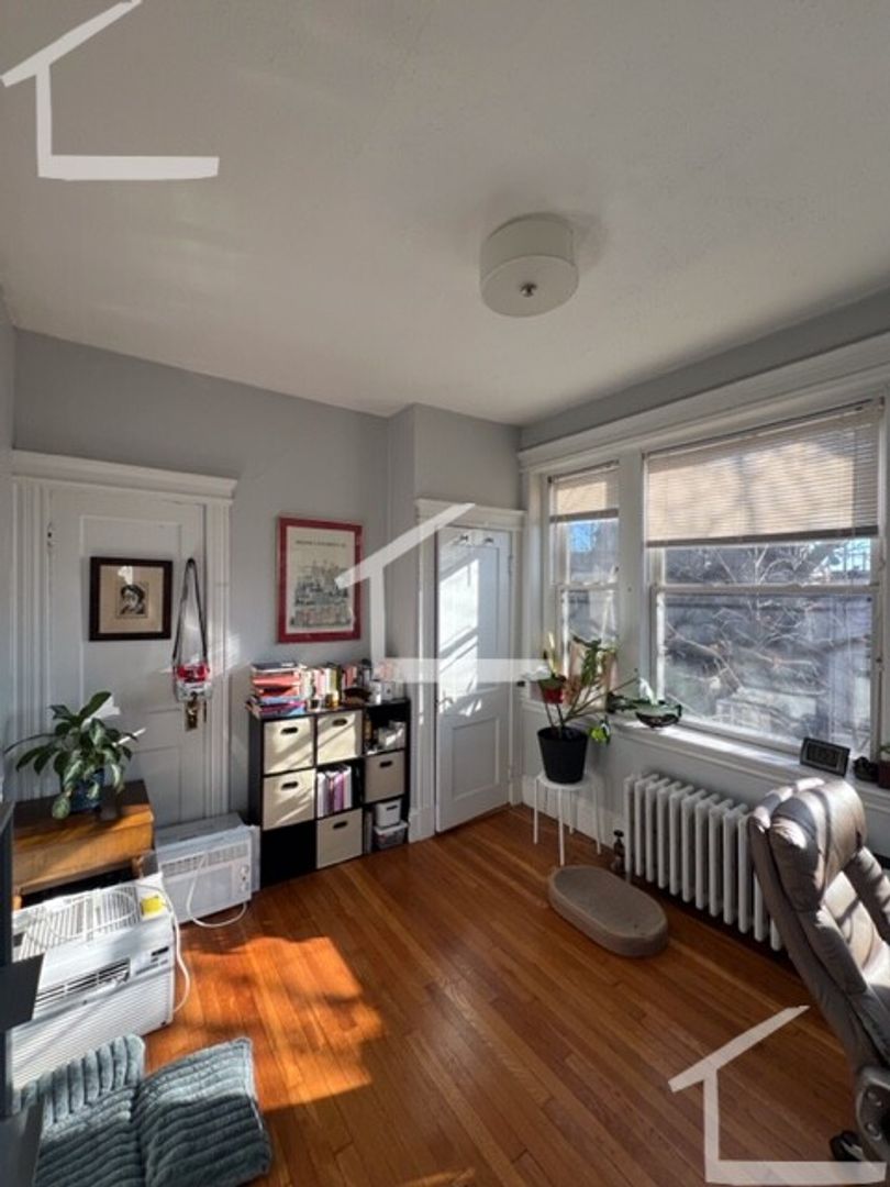 Boston Condo: 22 Park Vale Ave.