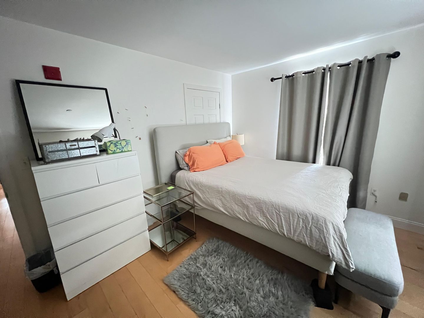 Boston House: 993 Tremont St