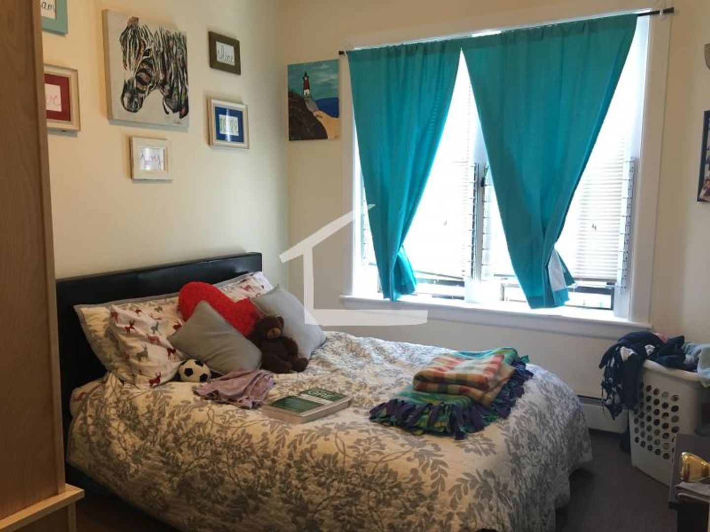 Boston Condo: 1 Sutherland rd