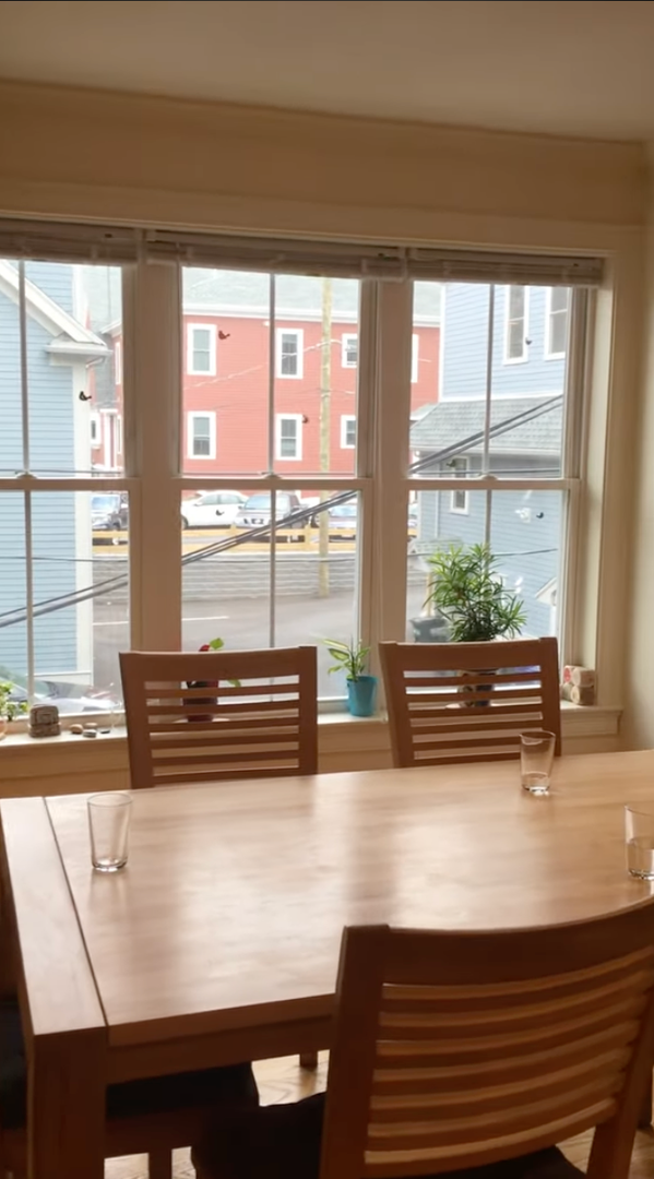 Boston Townhome: 11 Sparhawk Street