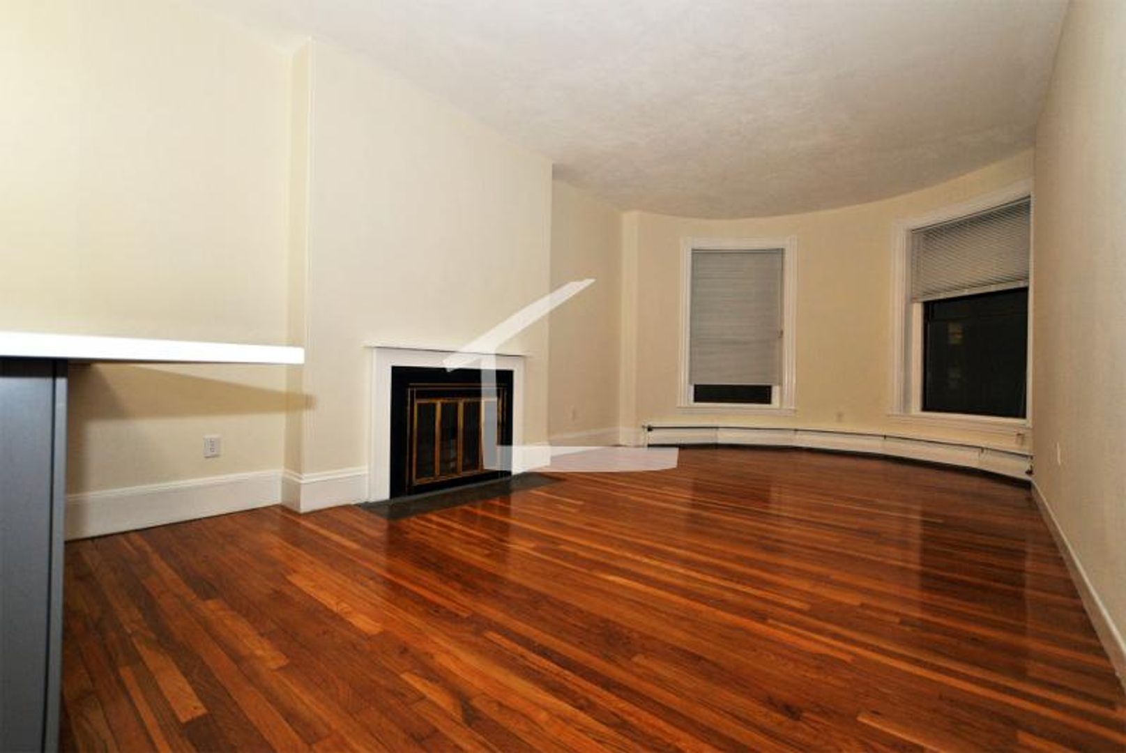 Boston Condo: 930 Beacon St