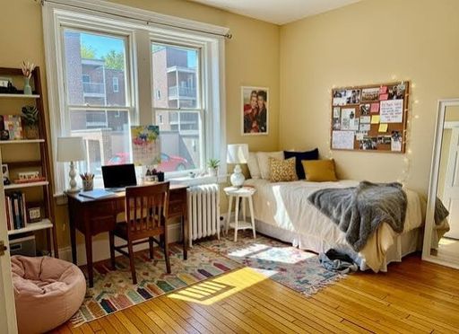 No Brokers Fee, Steps from Longwood Medical Area, Heat Included, Laundry, Parking, Eat-in Kitchen – photo 1