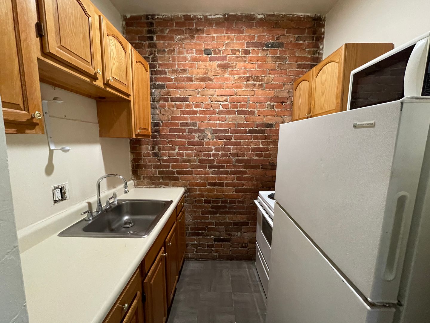 Boston Condo: 886 Huntington Ave
