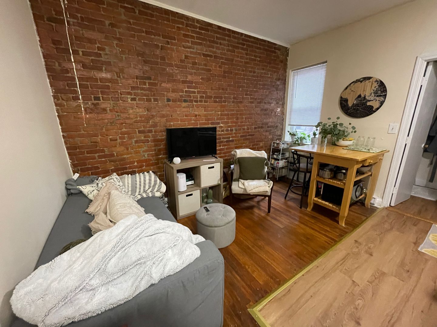 Boston Condo: 896 Huntington Ave.