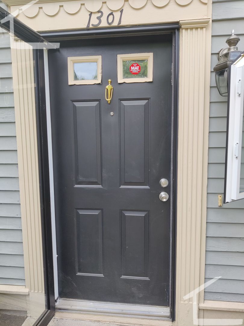 Boston (Chestnut Hill) House: 1401 Lagrange St