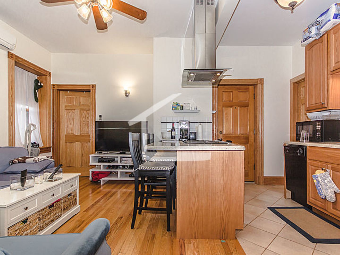 Boston House: 97 Myrtle St