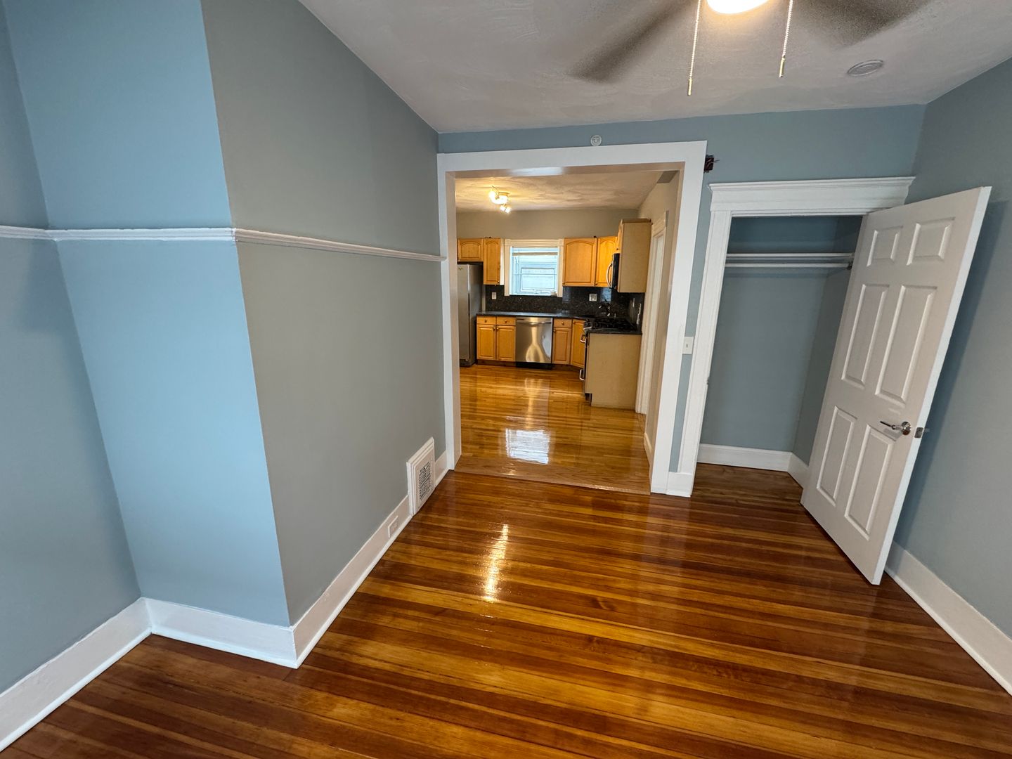 Somerville Condo: 38 Cameron Ave.,
