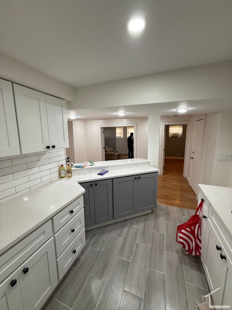 Boston House: 59 Brighton Ave