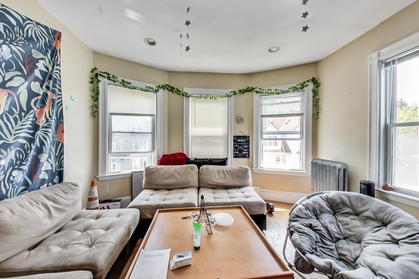 Boston Condo: 49 Hillside St