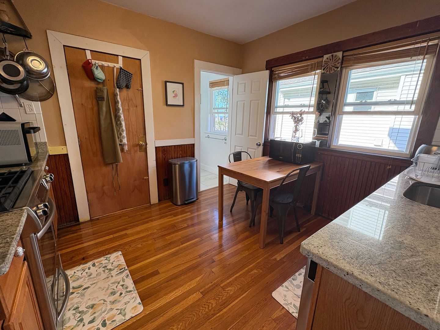 Boston House: 17 Sunset St