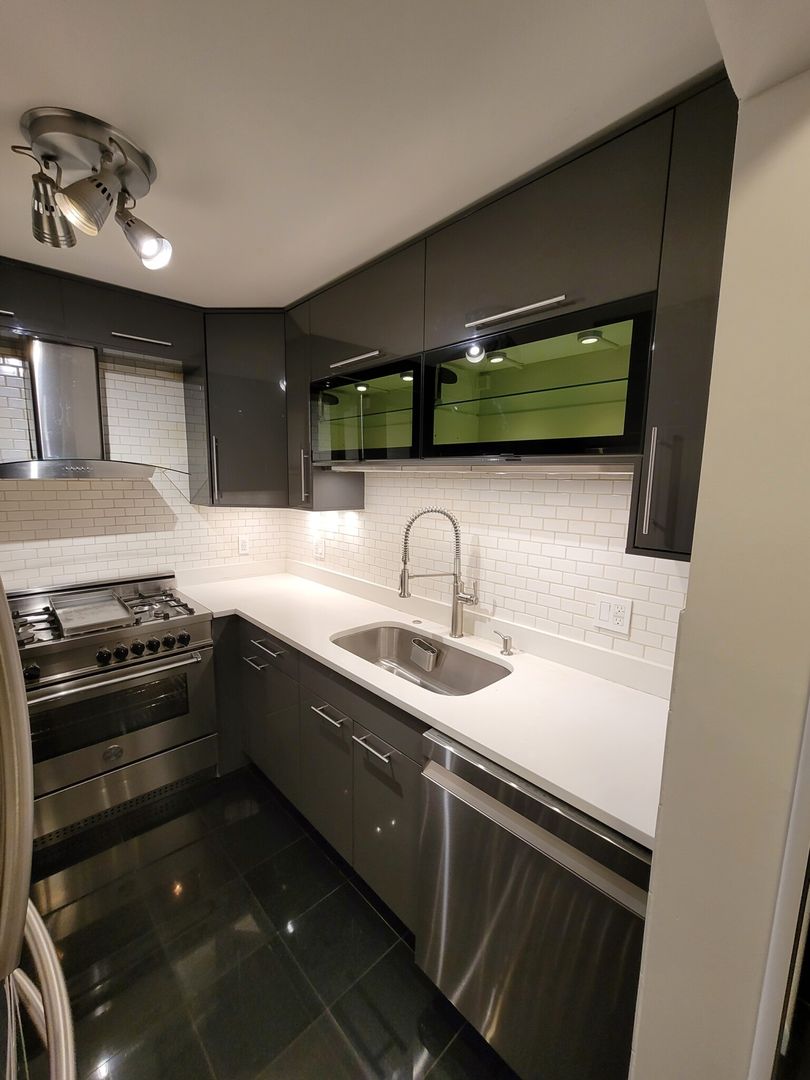 Brookline Condo: 33 Pond Ave