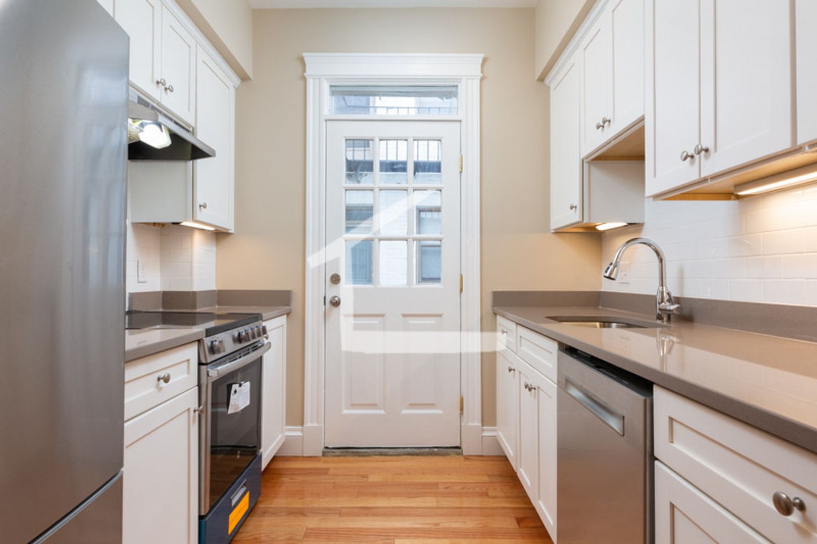 Boston Condo: 56 Charlesgate E