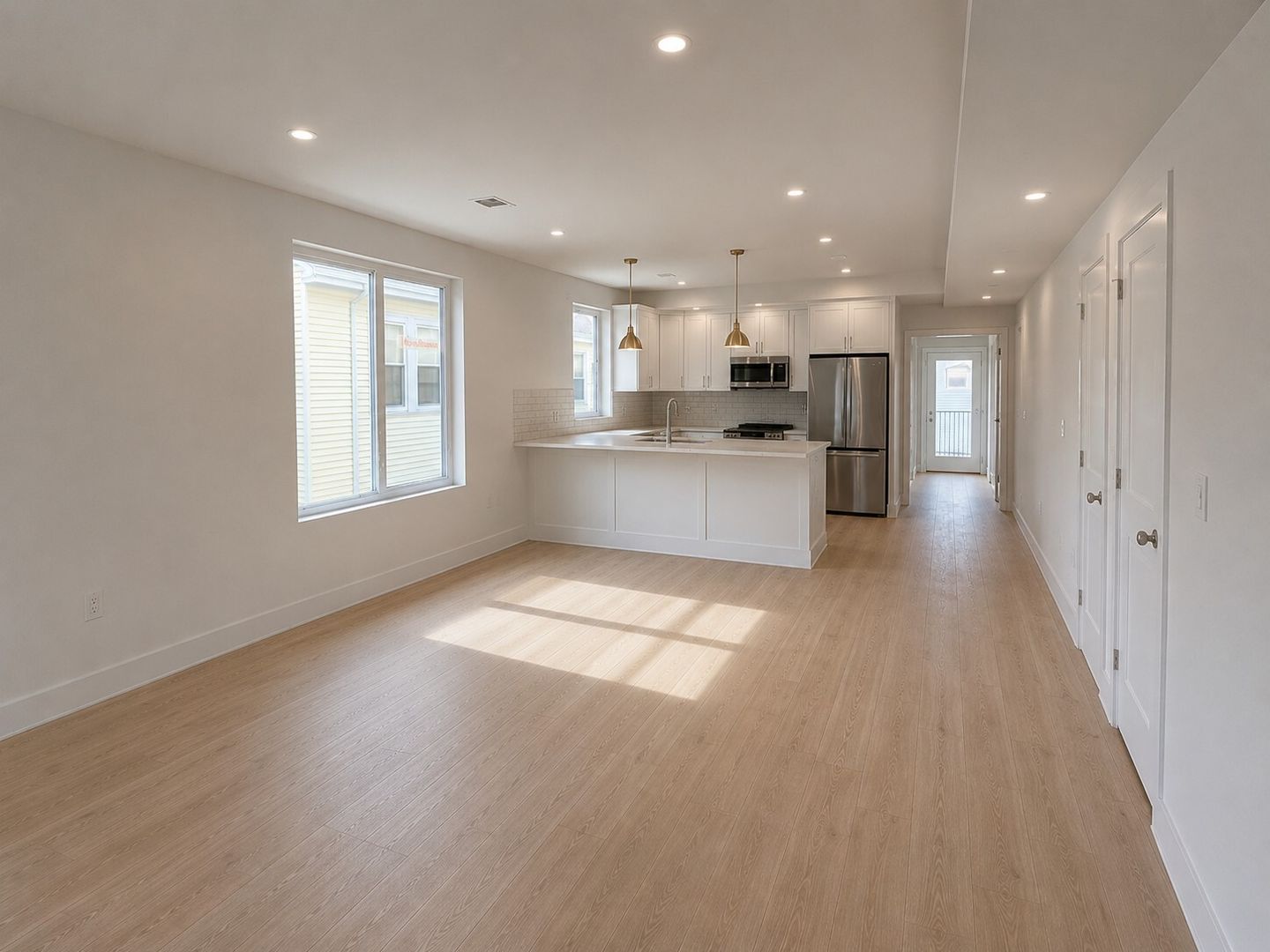 Boston House: 53 Burrell ST
