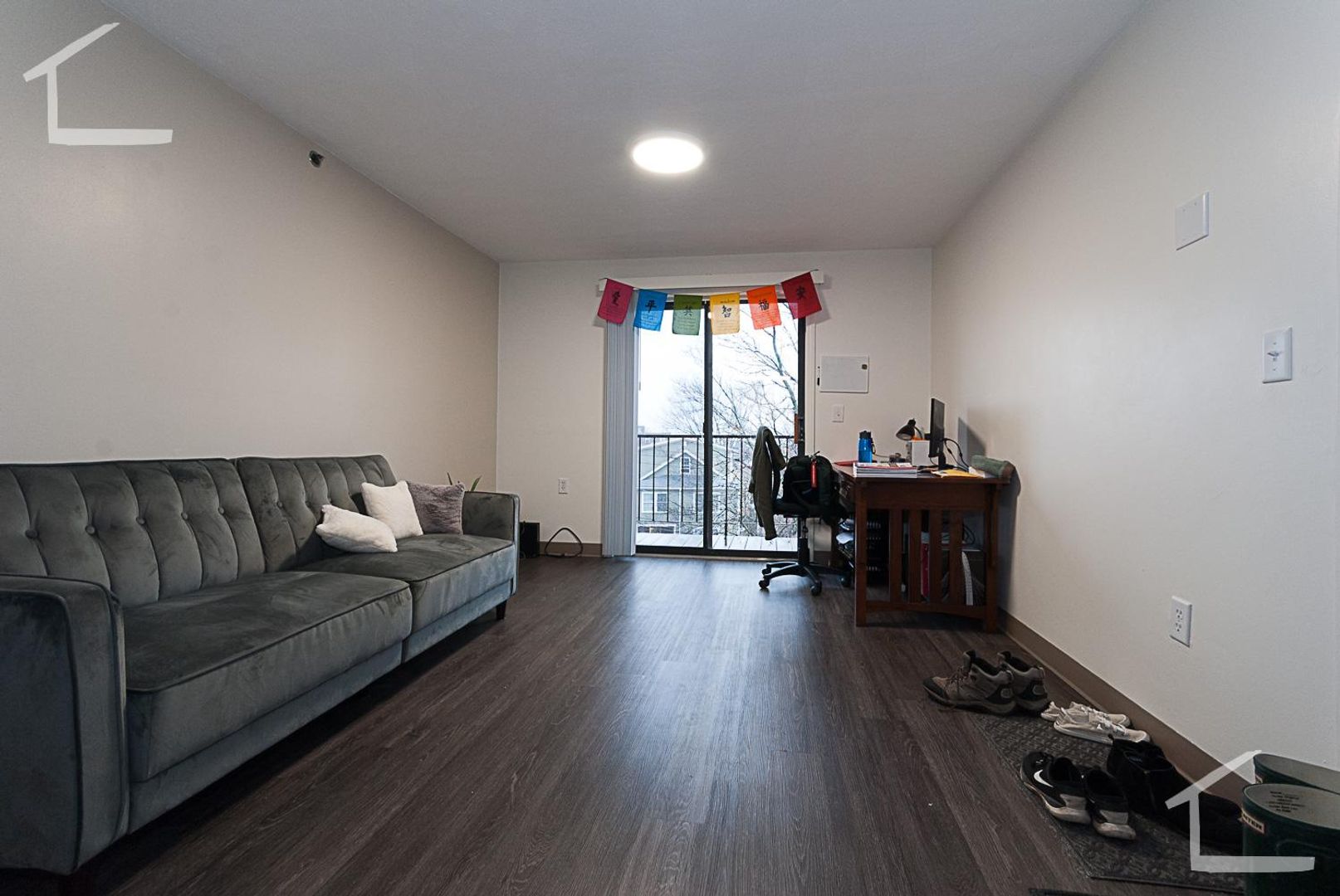 Boston House: 5 Darling St