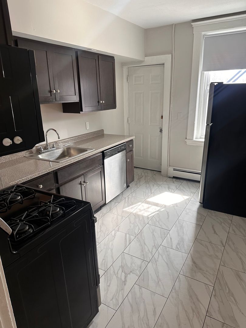 Allston Condo: 81 Empire