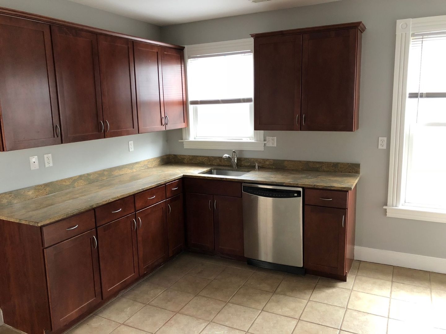 Boston House: 122B Calumet St.