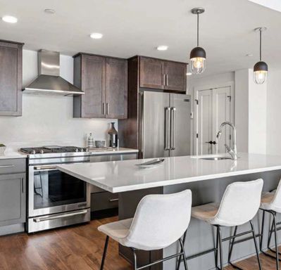 Presenting 26 Hichborn | Luxury 2 Bed 2 Bath Elevator Building, Pet Friendly, Parking – photo 1