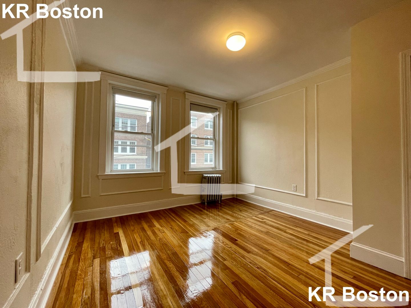 Boston House: 8 Vinal St