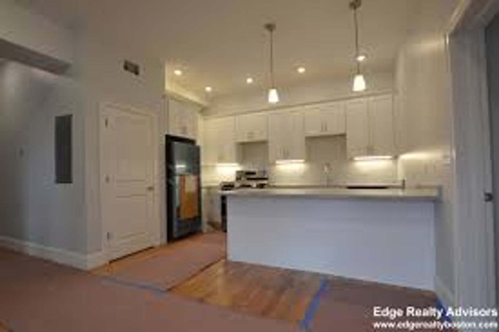 Brighton Condo: 16 Murdock St