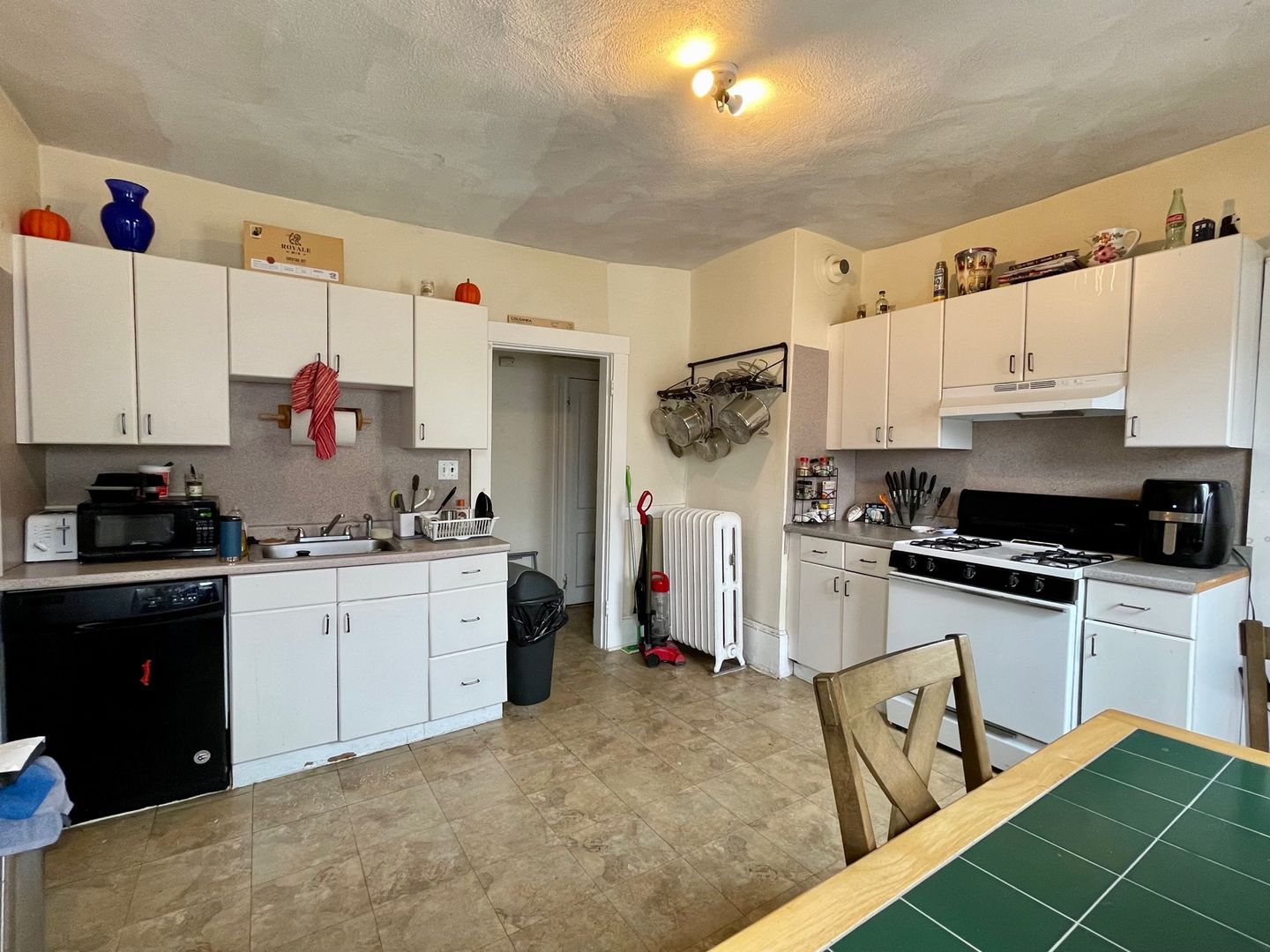 Boston Condo: 97 Kilsyth Rd