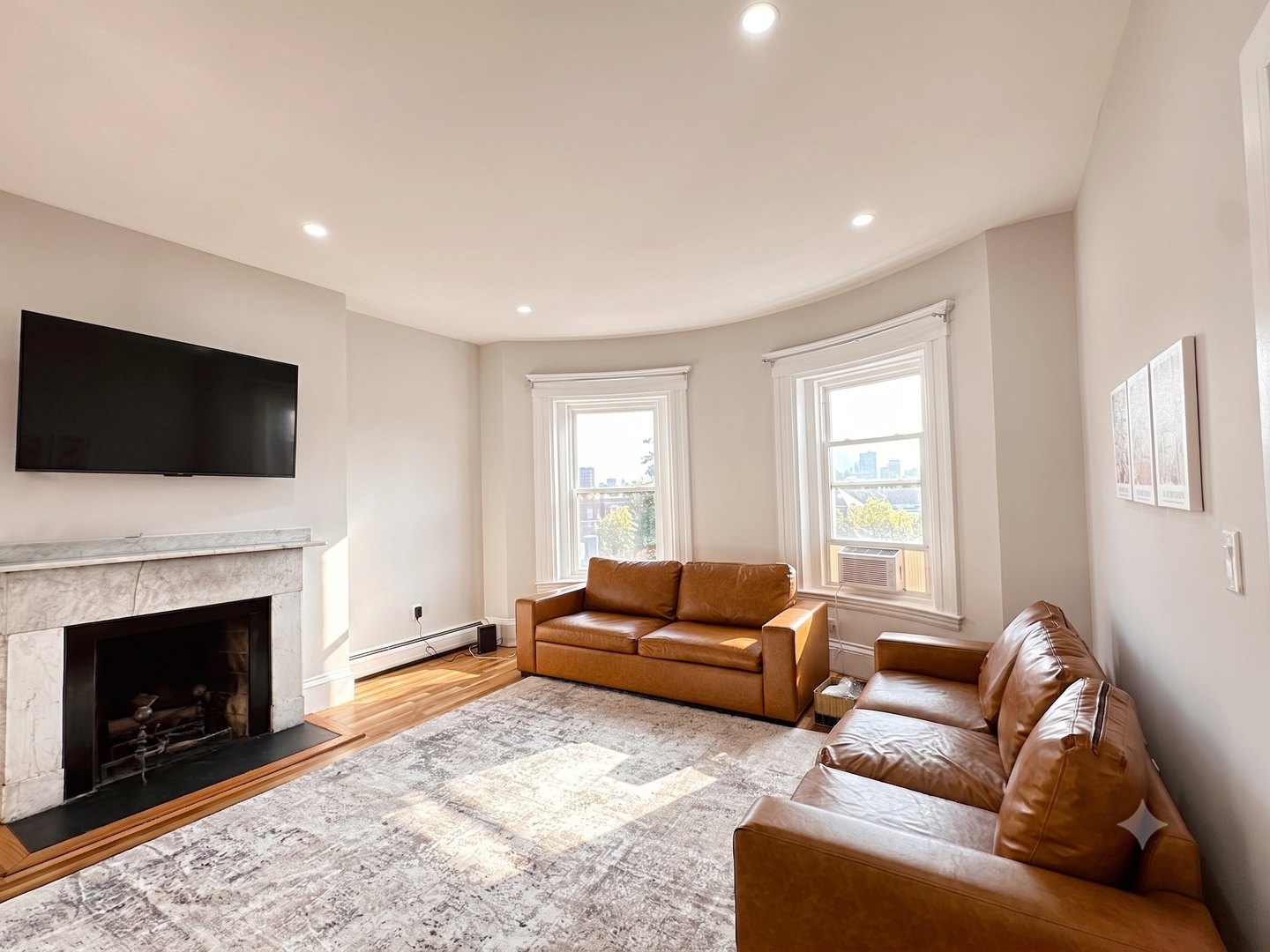 Boston Condo: 670 Massachusetts
