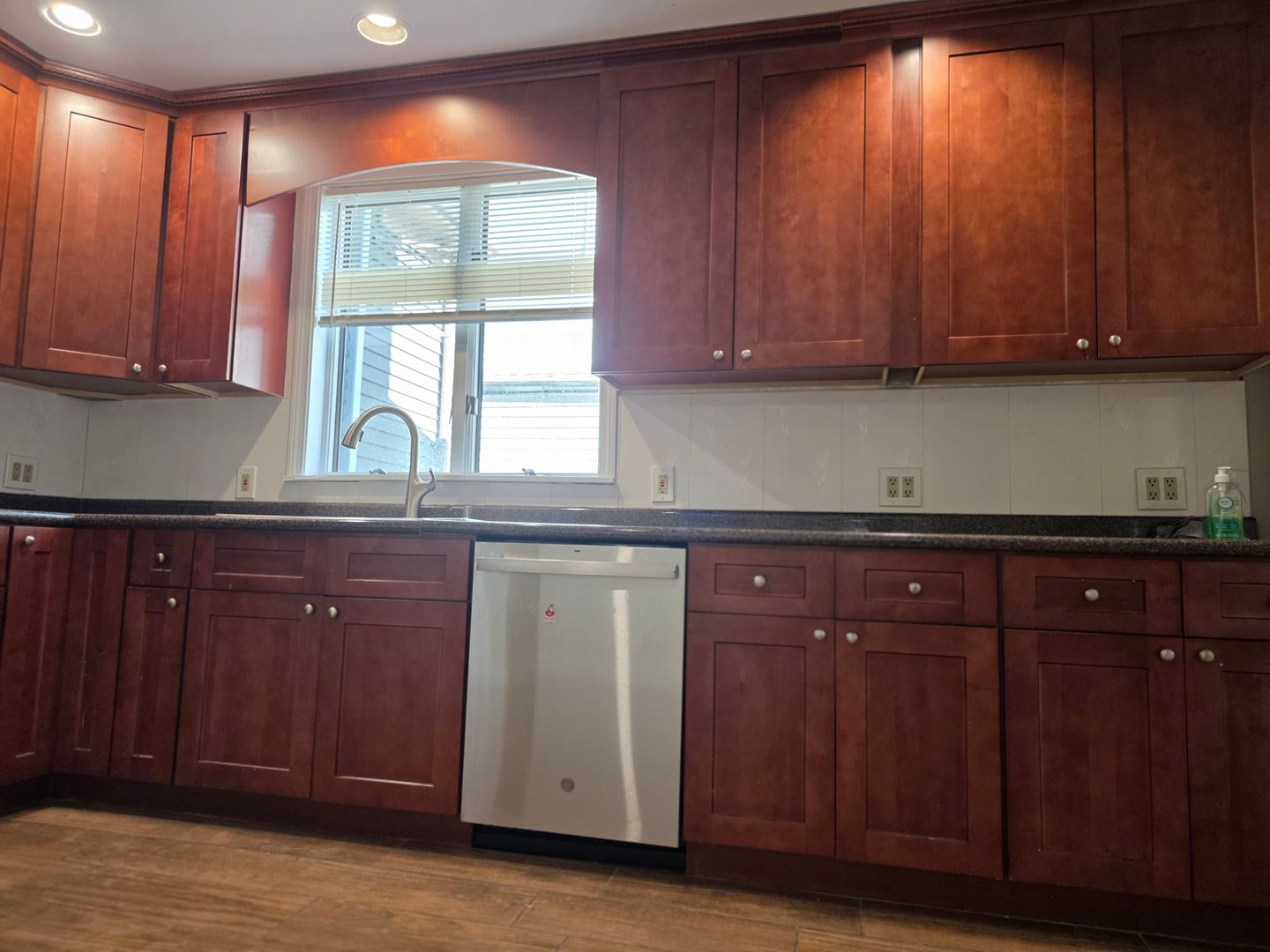 Allston Townhome: 26 Armington St