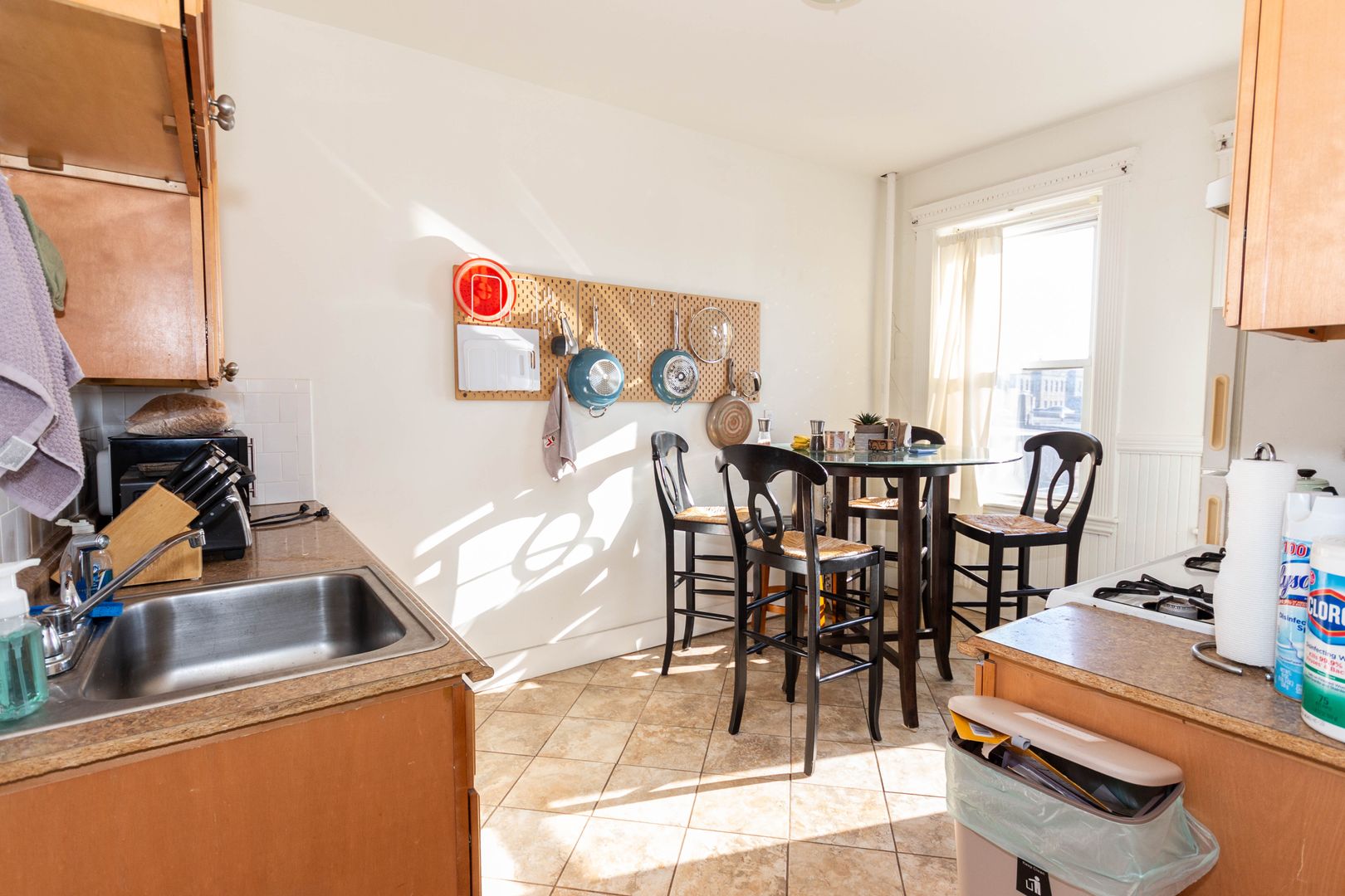 Boston Condo: 56 Brighton Ave