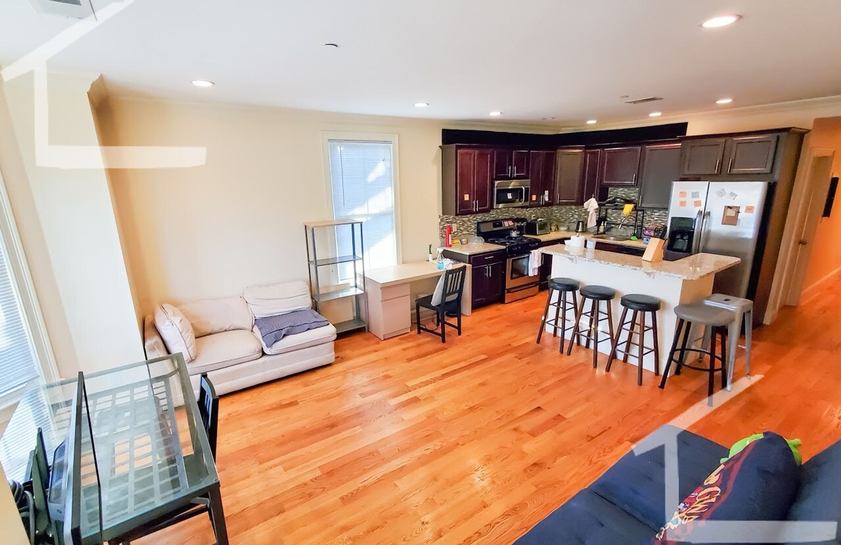 Boston Townhome: 11 Sparhawk Street