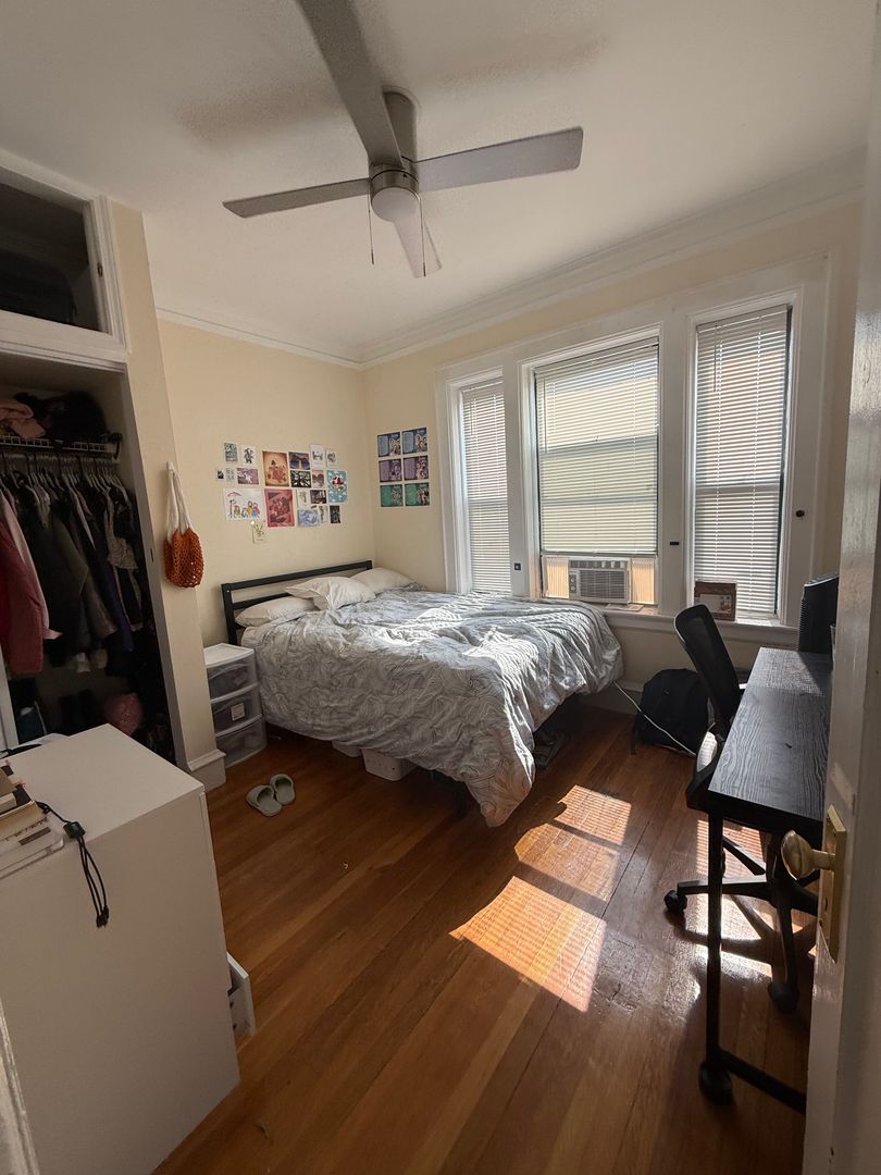 Boston House: 23 Park Vale