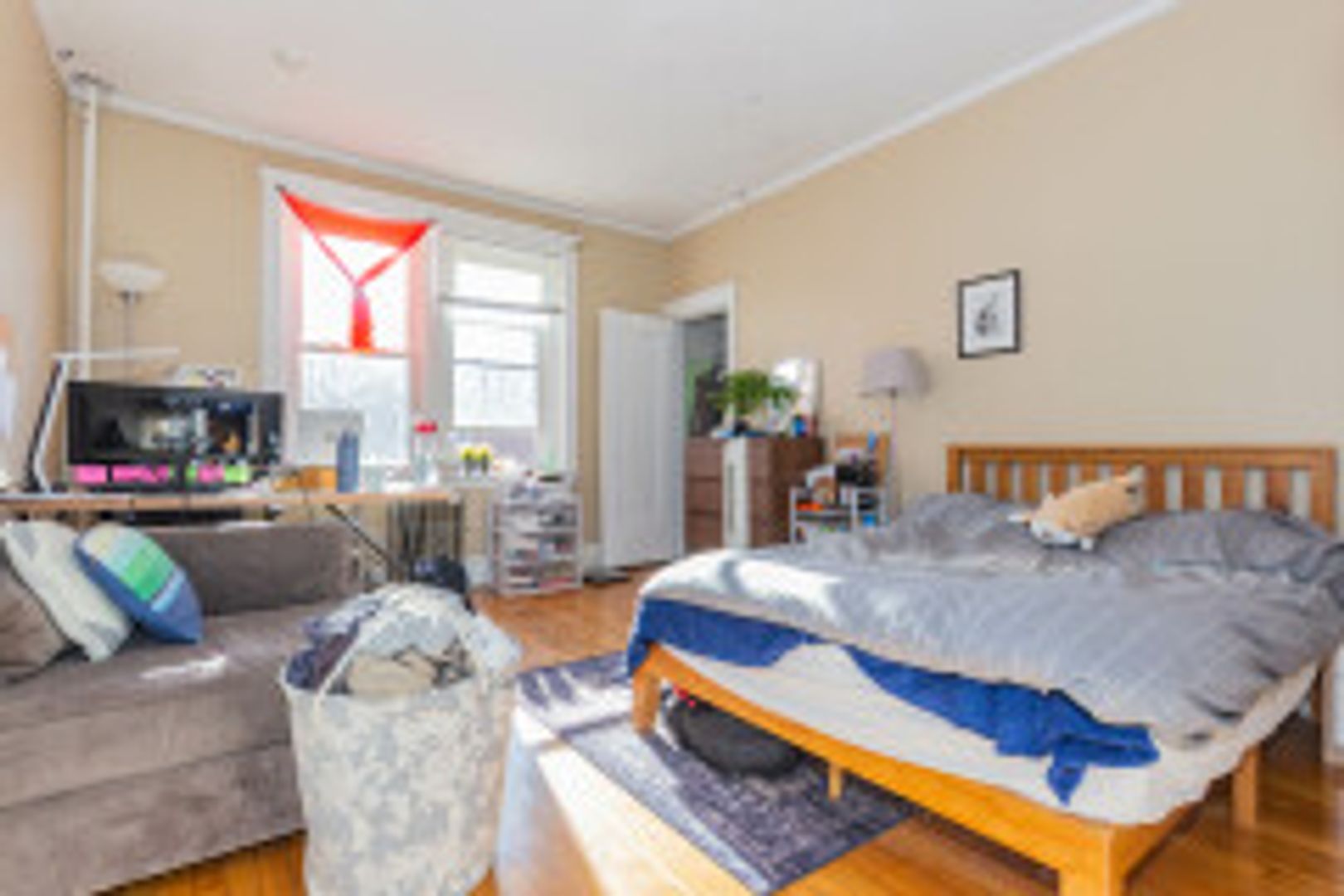 Brookline Condo: 52 Egmont St