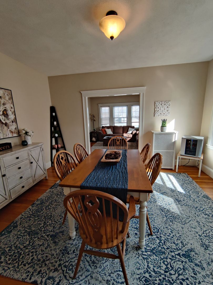 Boston Townhome: 41 North Crescent Circuit
