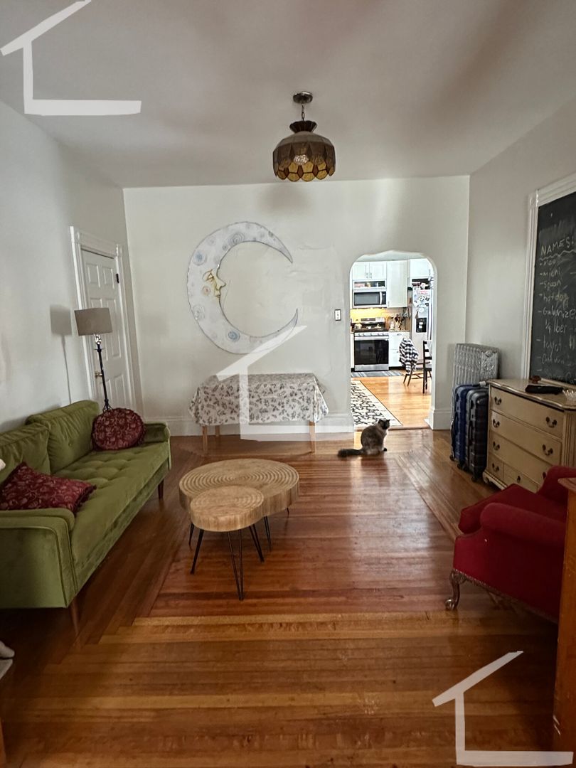 Boston Condo: 2 Greylock Rd