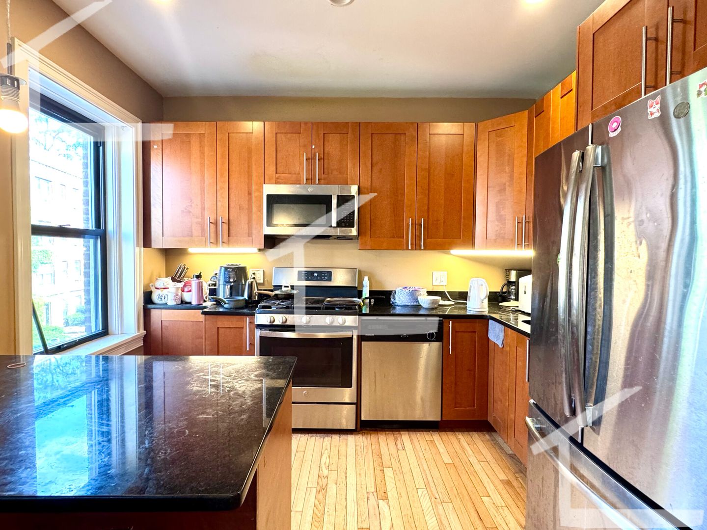 Boston Townhome: 6 Lothian Rd