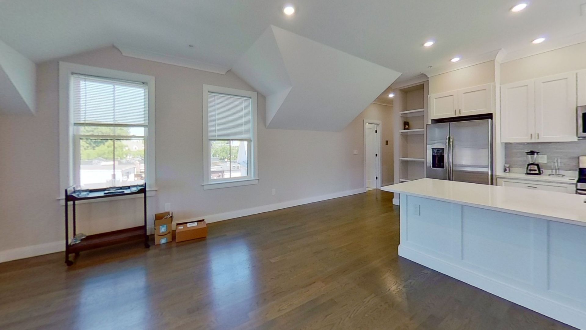 Boston Townhome: 80 Linden St