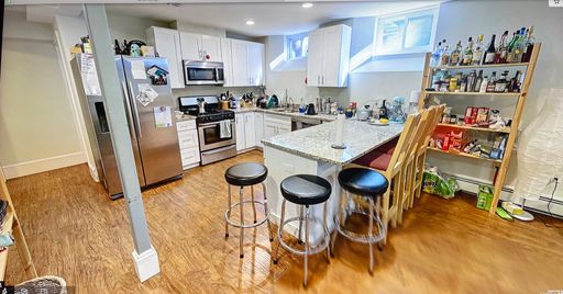 Massive 7BR / 3BA Near Kendall Sq | In-Unit Laundry | Outdoor Space | 2,500 SF – photo 1