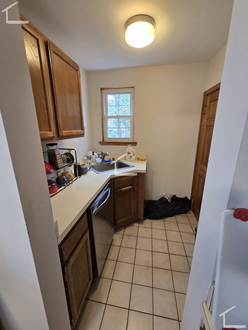 Watertown House: 97 Summer St