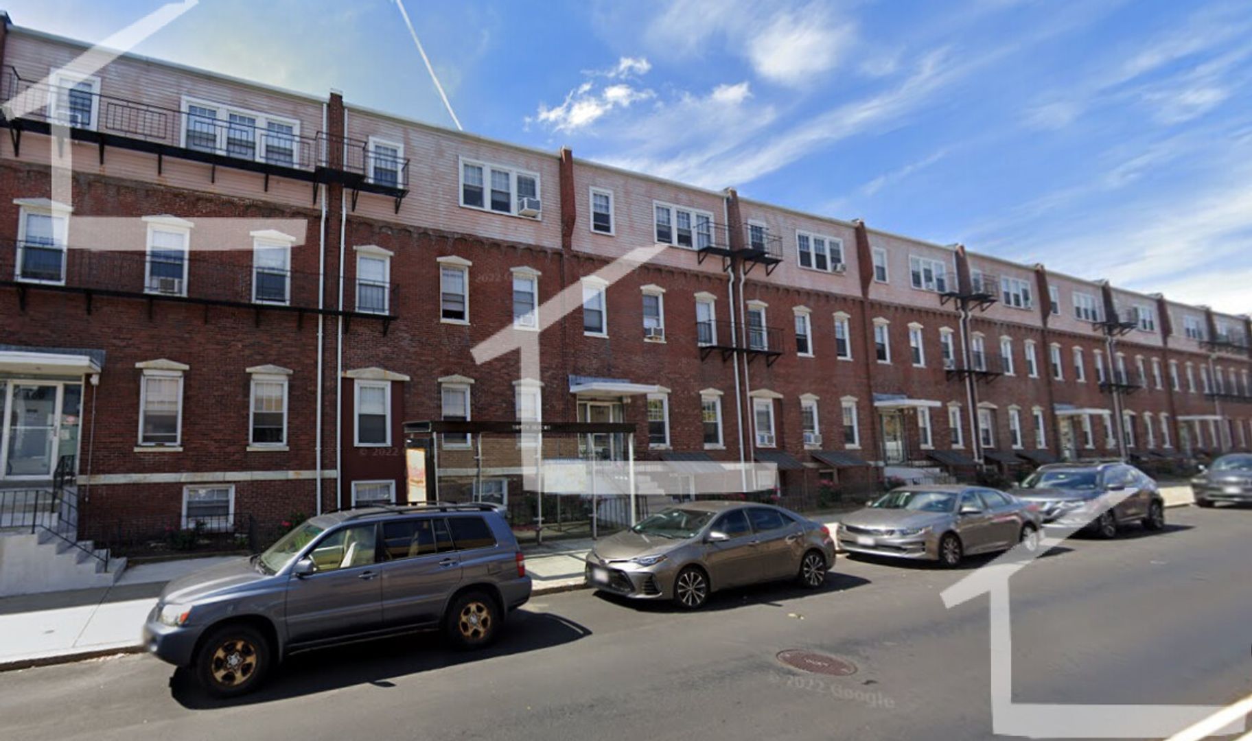 Boston House: 172 North Beacon St