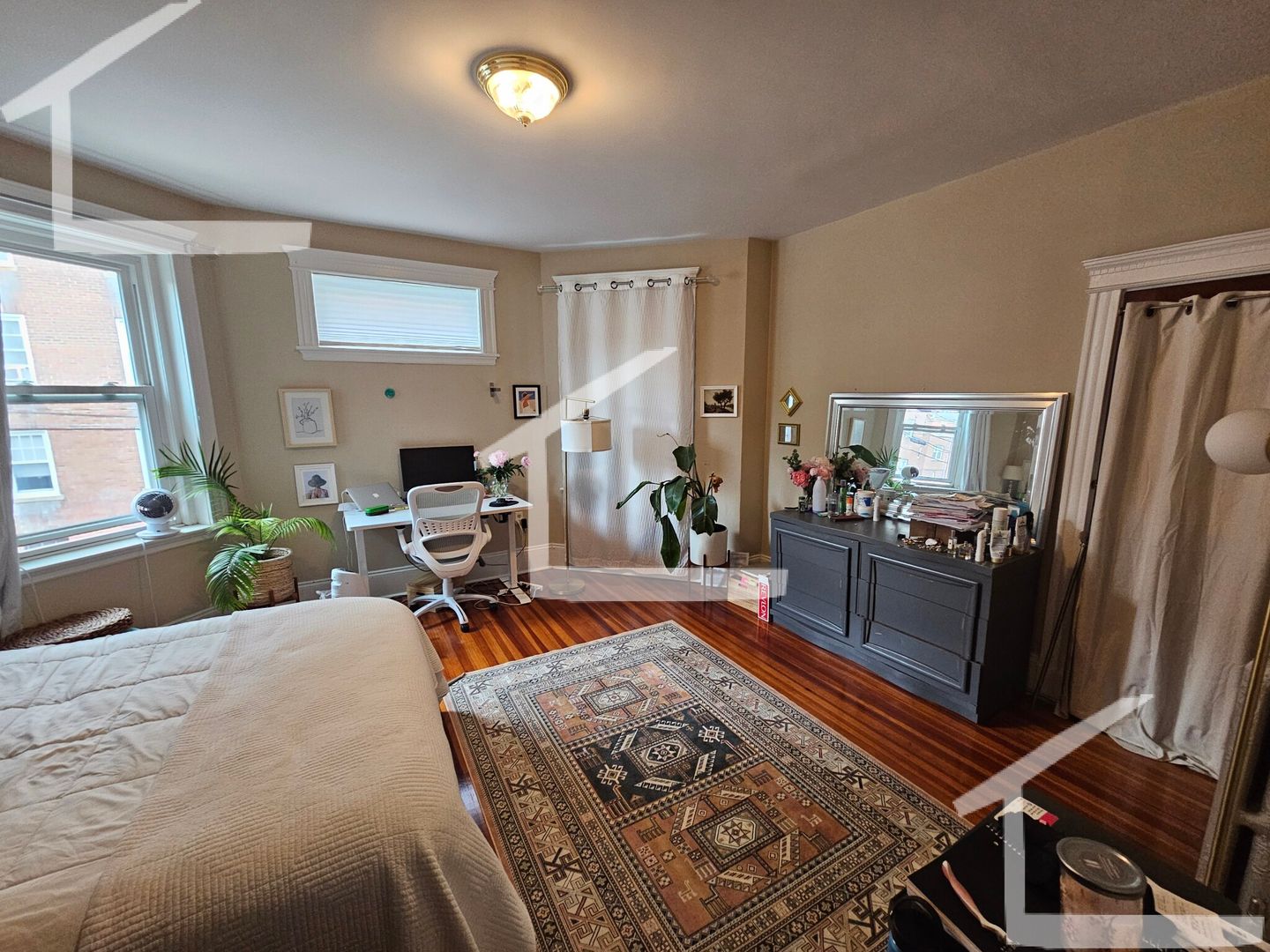 Brookline Condo: 27 Euston st,