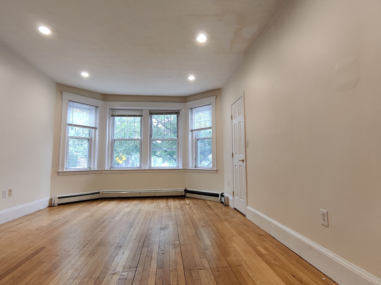 Allston Condo: 12 Holton St