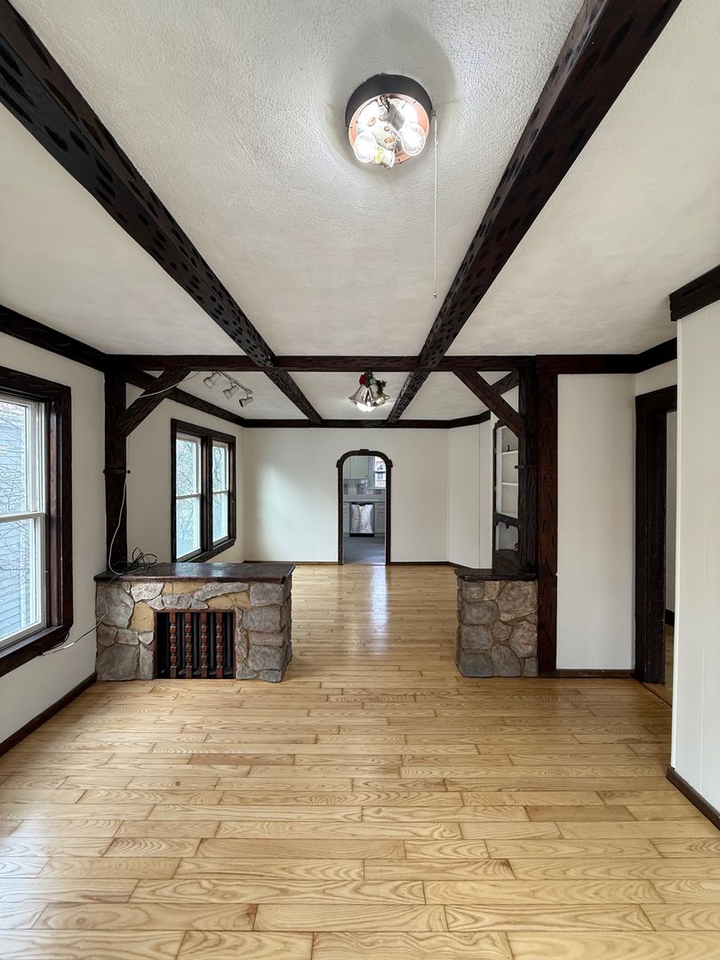 Boston (Allston) House: 15 Alcott St