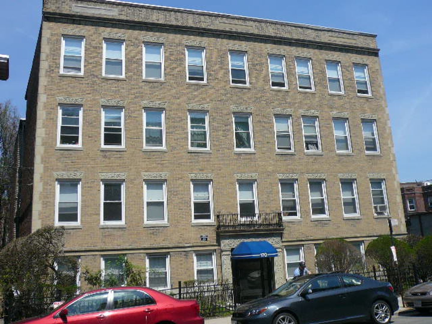 Boston House: 168 kelton st 2