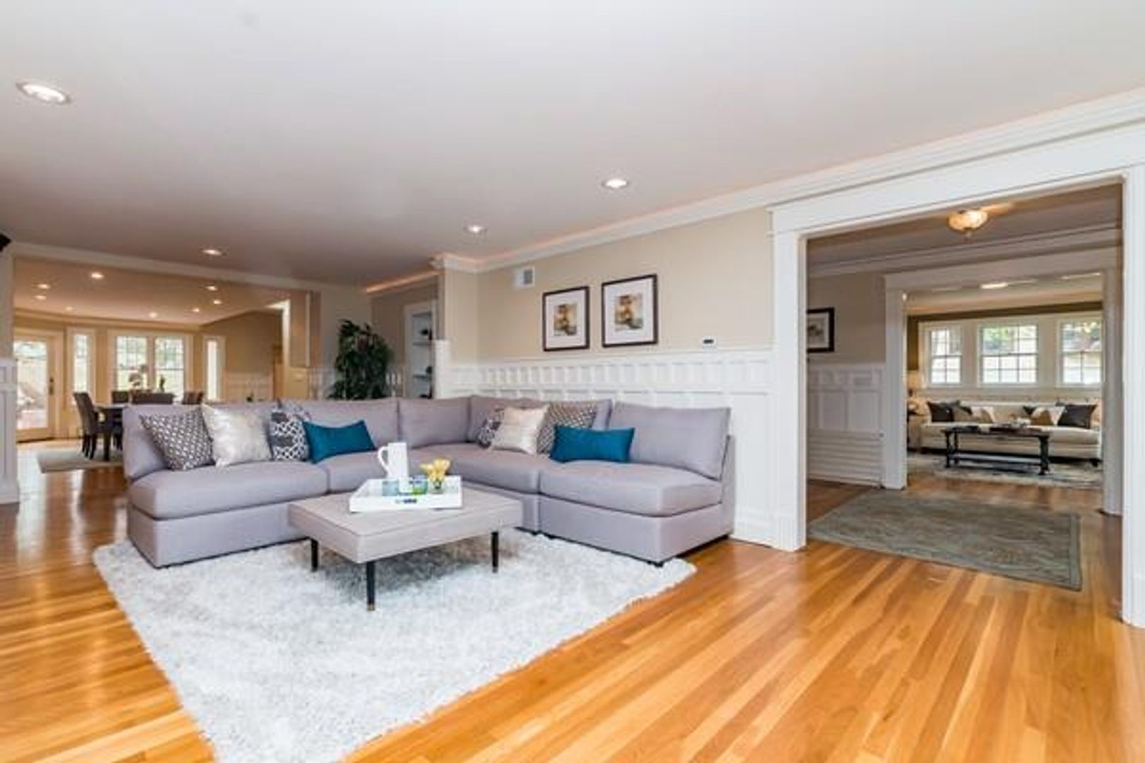 Newton House: 27 Gammons Rd