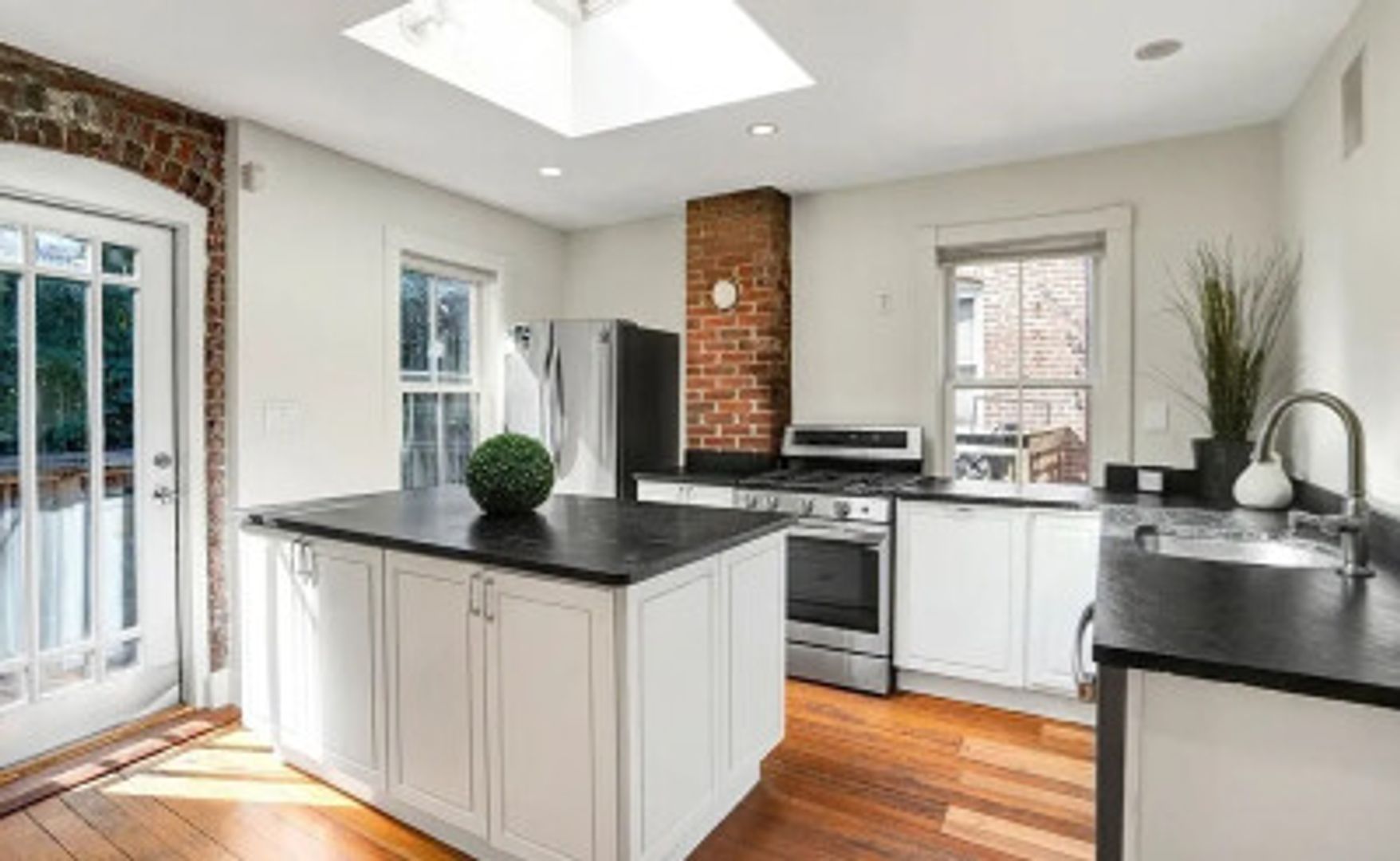 Boston Condo: 151 Highland St