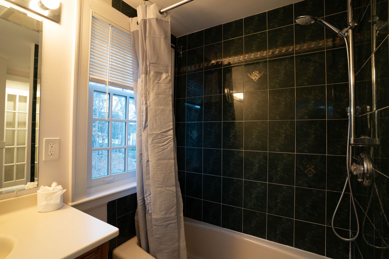 Newton Condo: 42 Puddingstone Ln.,